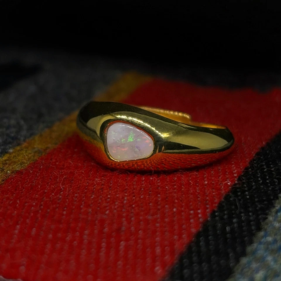 Anillo rosa Spencer Idaho corte forma libre oro ópalo brillante Foto 3 de 4