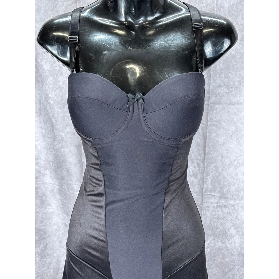 Body modelador Miraclesuit correas ajustables talla 34B negro Foto 2 de 4