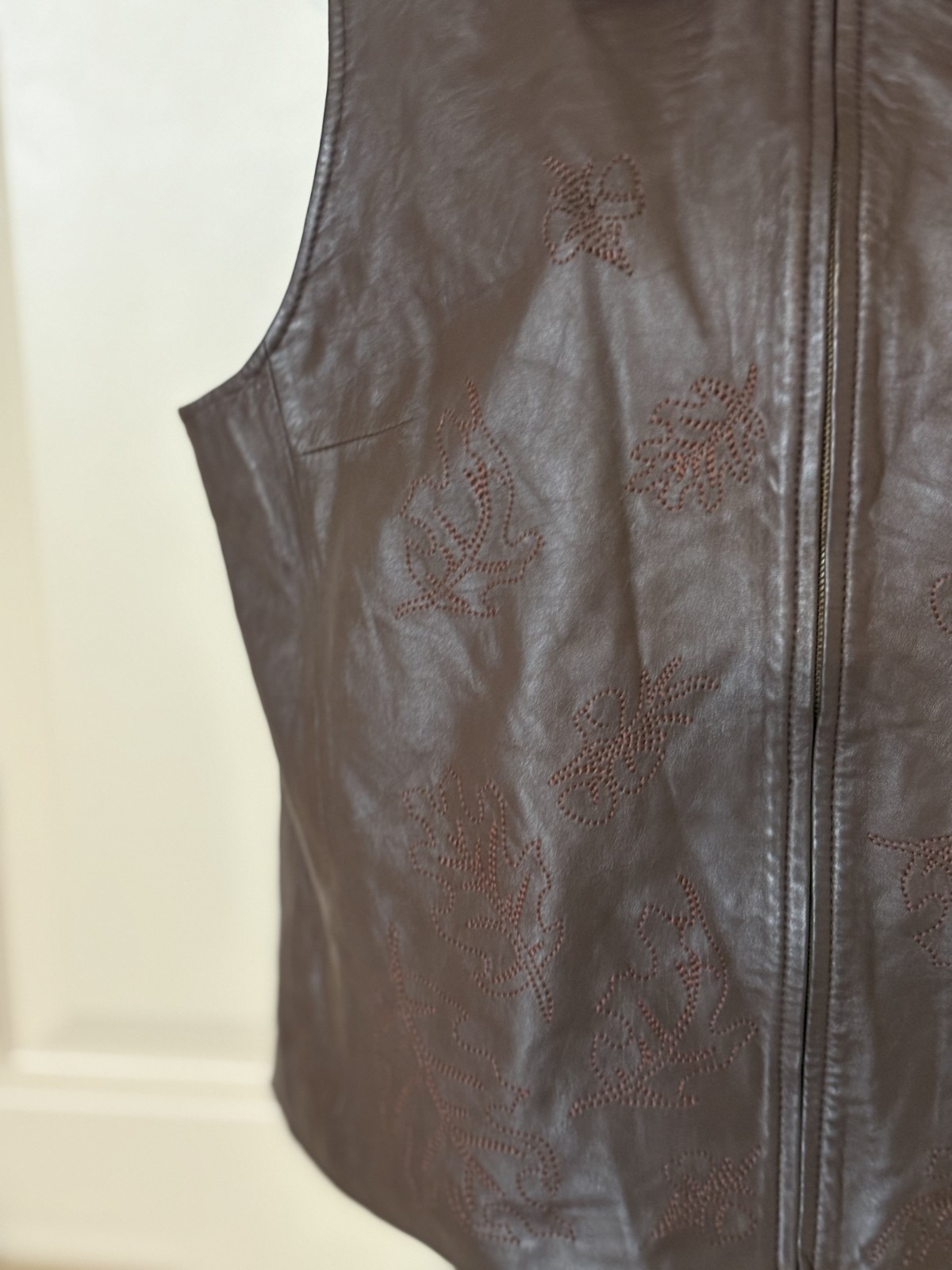 PENDLETON~ Women's Soft Brown Leaf Stitched Leath… - image 4