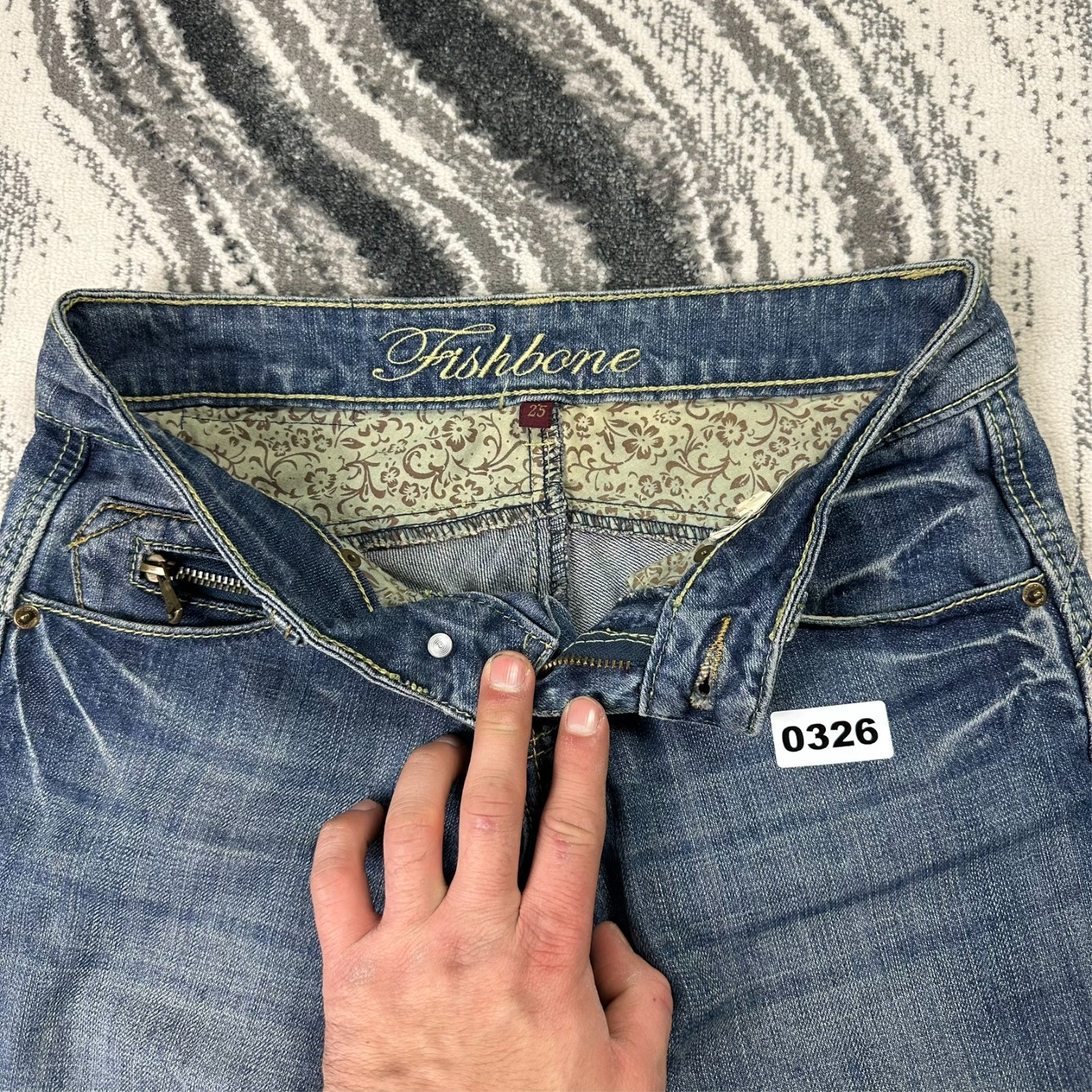 VTG Fishbone 2000's Y2K Low Rise Faded Blue Contrast Stitch Size 25 Denim Jeans image 4
