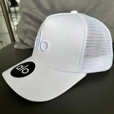 NEW Alo Yoga Off-Duty Cap Adjustable Hat New with Tag white