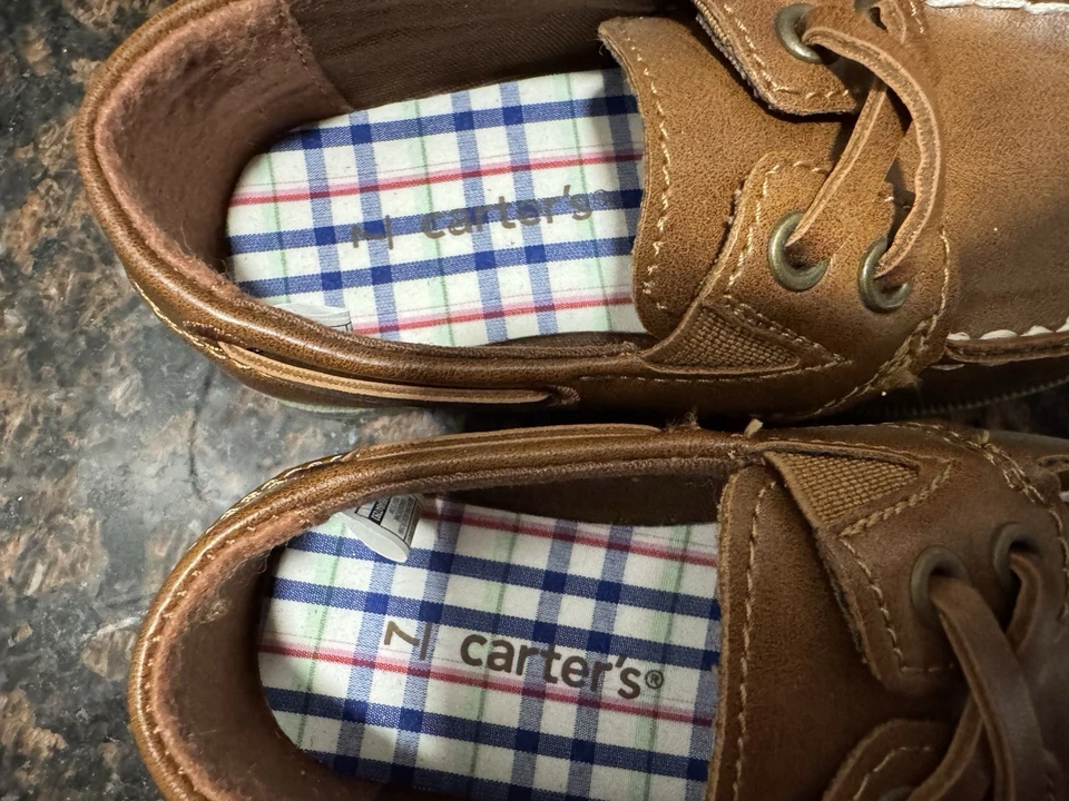 Zapatos informales de barco Carters marrón Bauk para niños pequeños, talla 7 Foto 3 de 4