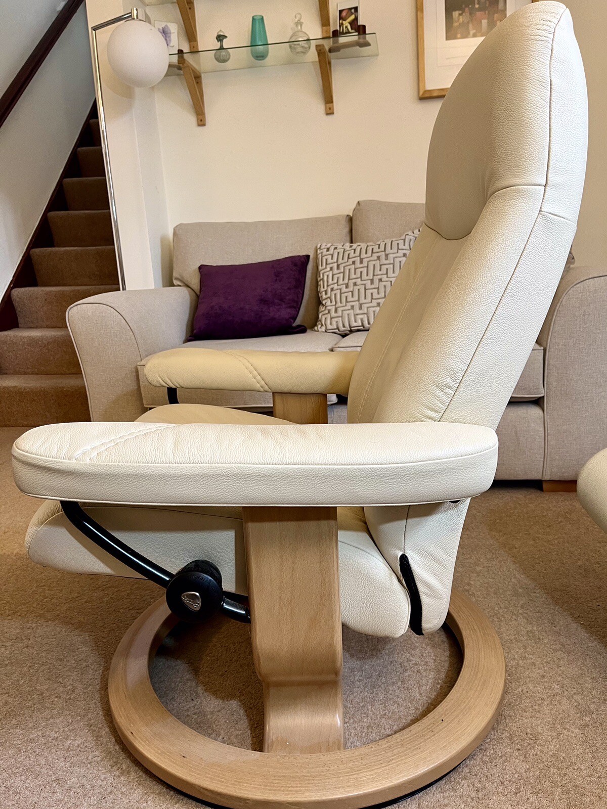 EKORNES STRESSLESS Consul Recliner Chair & Footstool, Small,Cream