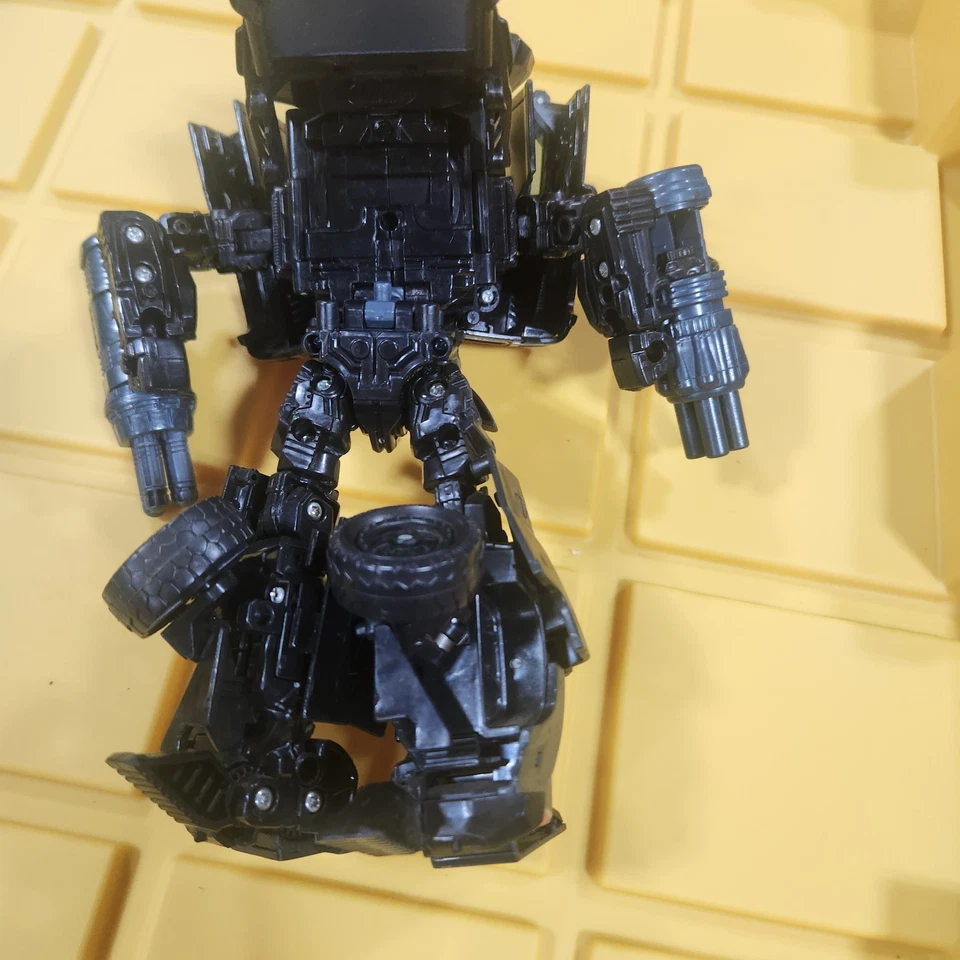 Transformers Movie 2007 Voyager Class Autobot Ironhide Parts Pieces B8 - Image 3 of 4