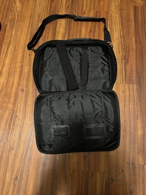 Black Nylon Padded Laptop Shoulder Messenger Bag w/ Shoulder Strap, Solid