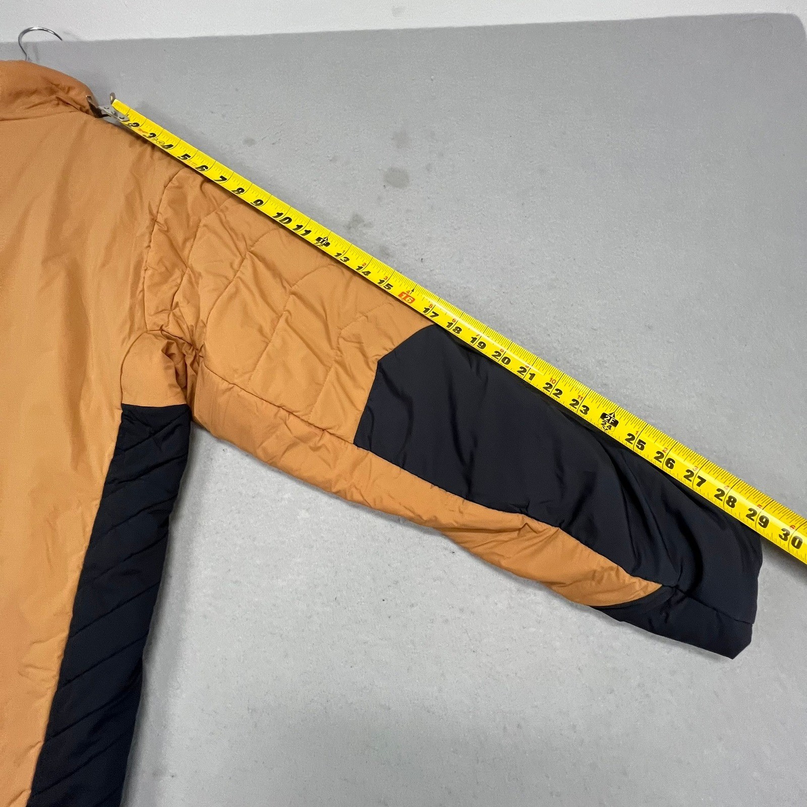 Trew Gear Kooshin Puffer Jacket Mens M Insulated Lightweight Full Zip Outdoor