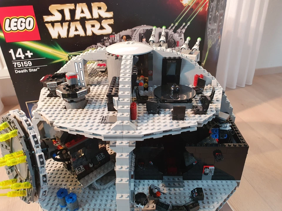 LEGO Star Wars: Todesstern (75159) gebraucht, sehr guter Zustand - Bild 2 von 4