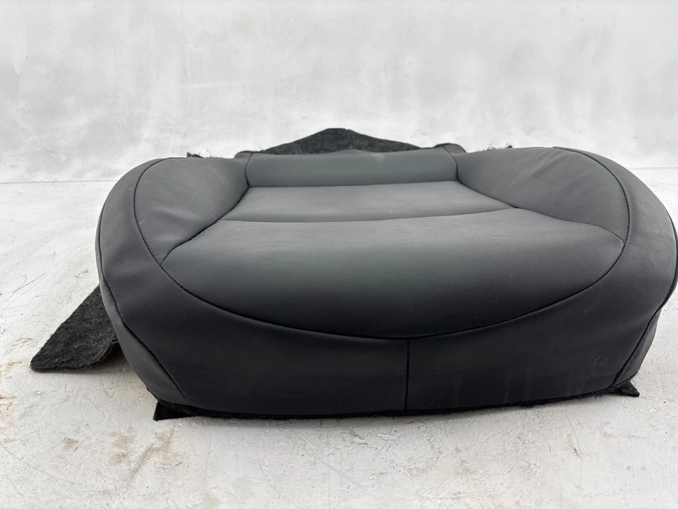 TOYOTA PRIUS PRIME 2017-2022 COJÍN ASIENTO INFERIOR DELANTERO IZQUIERDO LADO CONDUCTOR NEGRO OEM Foto 2 de 4