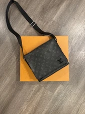 Louis Vuitton District PM Men's Leather Messenger Bag 