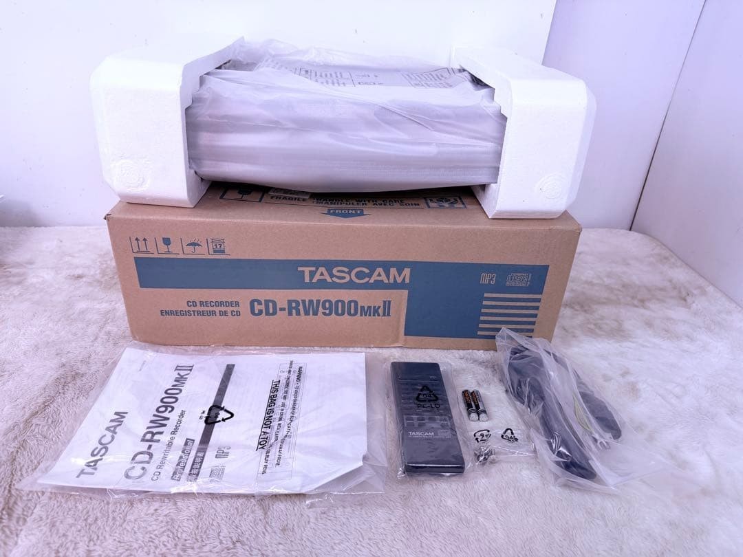 値下げ！TASCAM CD-RW900MKII ② TASCAM CD-RW900MKII Professional Rackmount CD Recorder/Player
