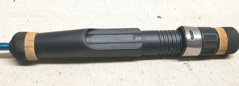 Frabill Panfish Popper Pro Ice Fishing Rod 24 In Light Action 2-6 Lb Line - Image 3 of 4