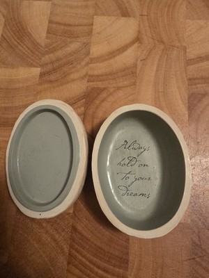 Willow Tree by Demdaco Lidded Trinket Box ''Always hold on to your Dreams''