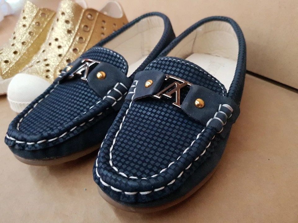 2x New toddler Kid Boy Slip On gold size 9 color  & Loafers, navy Size 29  - Image 2 of 4