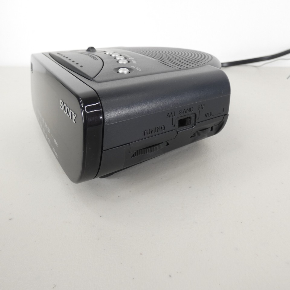 Sony Dream Machine Digital Clock Radio Model ICFC212 Black AM FM Alarm