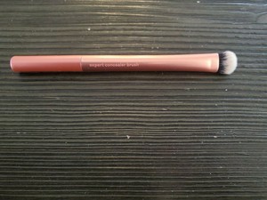 real techniques expert concealer