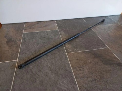 VW PASSAT B6 3C2 Vordere linke Motorhaubendämpfer 3C0823359A 2.00 31476883