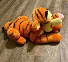 Vintage Disney Winnie The Pooh Large Plush Tigger 25 Inches Laying Down