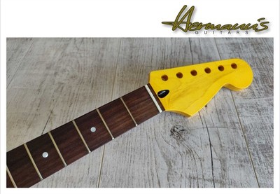 STR Canadian Maple Neck, Pau Ferro Fretboard, Finish Vintage Nitro Satin, SVT-05