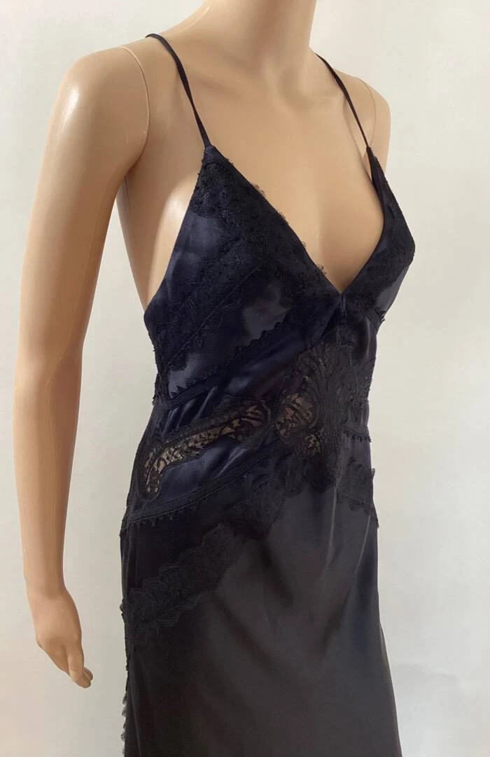 ABITO VERSACE VINTAGE INSERTO IN PIZZO A IMMERSIONE POSTERIORE APERTA SETA BLU SCURO TAGLIA 40