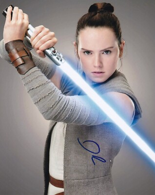 DAISY RIDLEY signed Autogramm 20x25cm STAR WARS in Person autograph ACOA