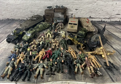 Lot of Assorted Military Adventure 4" Action Figures / Vehicles. US ARMY