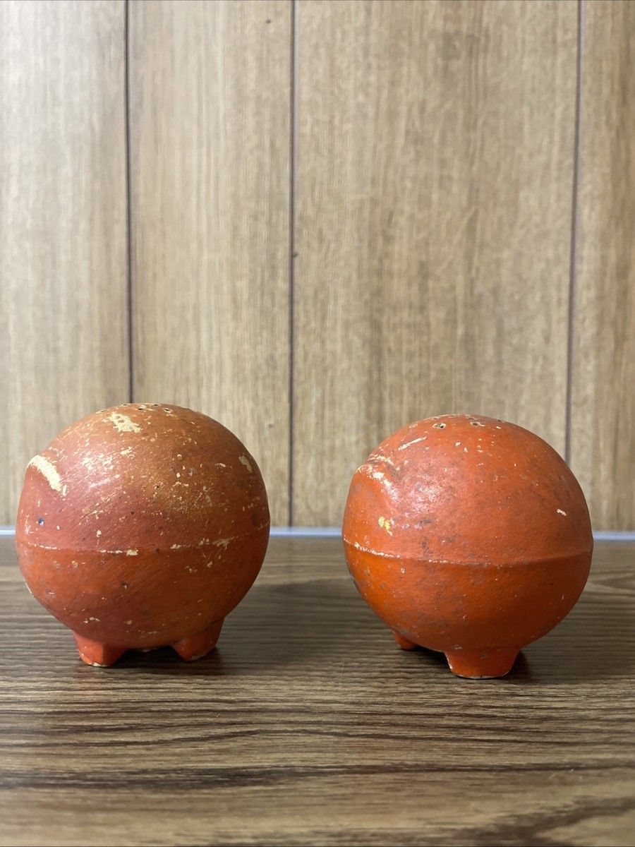 Vintage Ransburg Pottery Round Salt & Pepper Shakers Set Hand