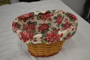 LONGABERGER GERANIUM BASKET Grandma Bonnie Fabric, Plastic Liner May Series 2002