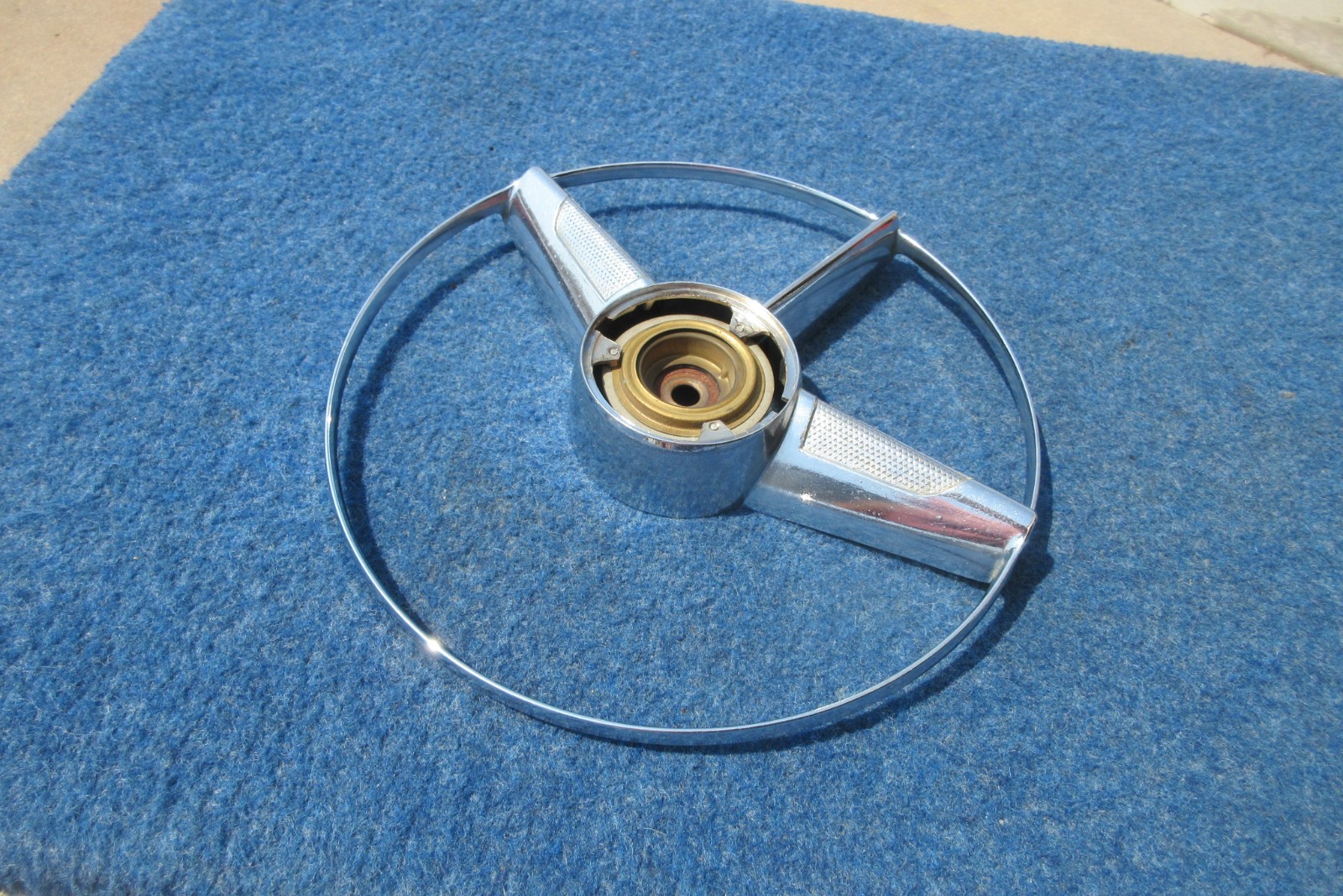 1953 Pontiac HORN RING Good Used Original