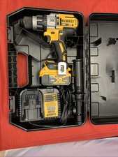 DEWALT DCD997CP2BT 20V Max XR 1/2 in Brushless Cordless Hammer Drill Kit
