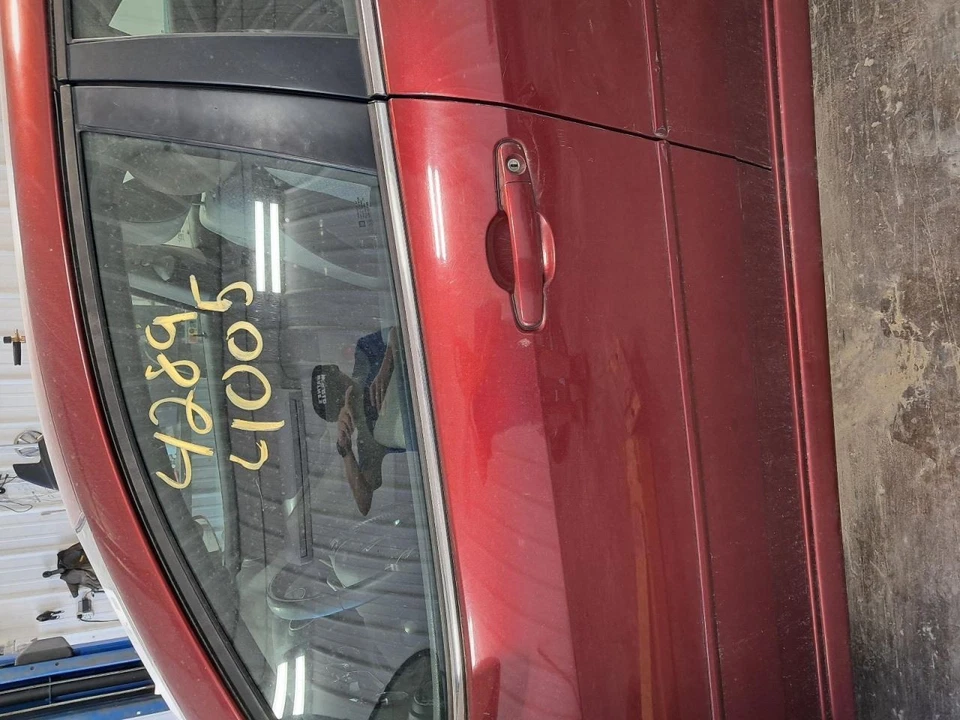 2010 Pontiac G6 Driver Front Door Sedan Red Used Local Pick Up Only - Изображение 2 из 4