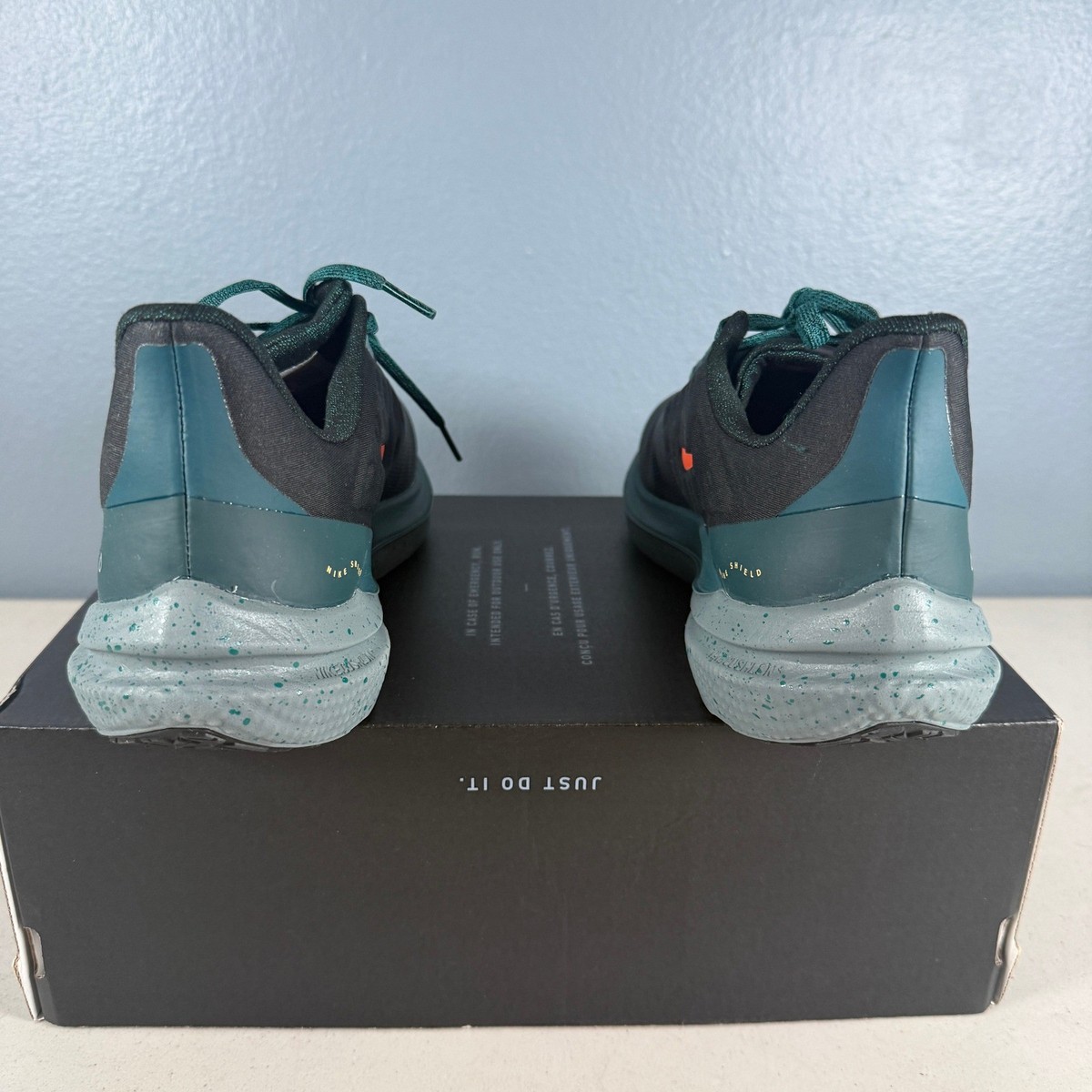 Nike Air Winflo Shield Mens 9.5 Running Shoes Black Geode  display picture 1