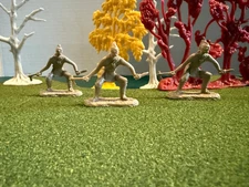 LOD Enterprises Barzso Character Plastic Figure MOHAWK WARRIOR CROUCHING