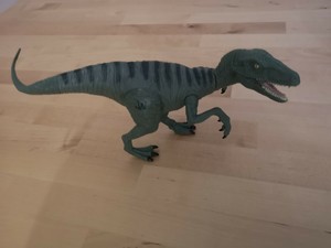 velociraptor charlie toy