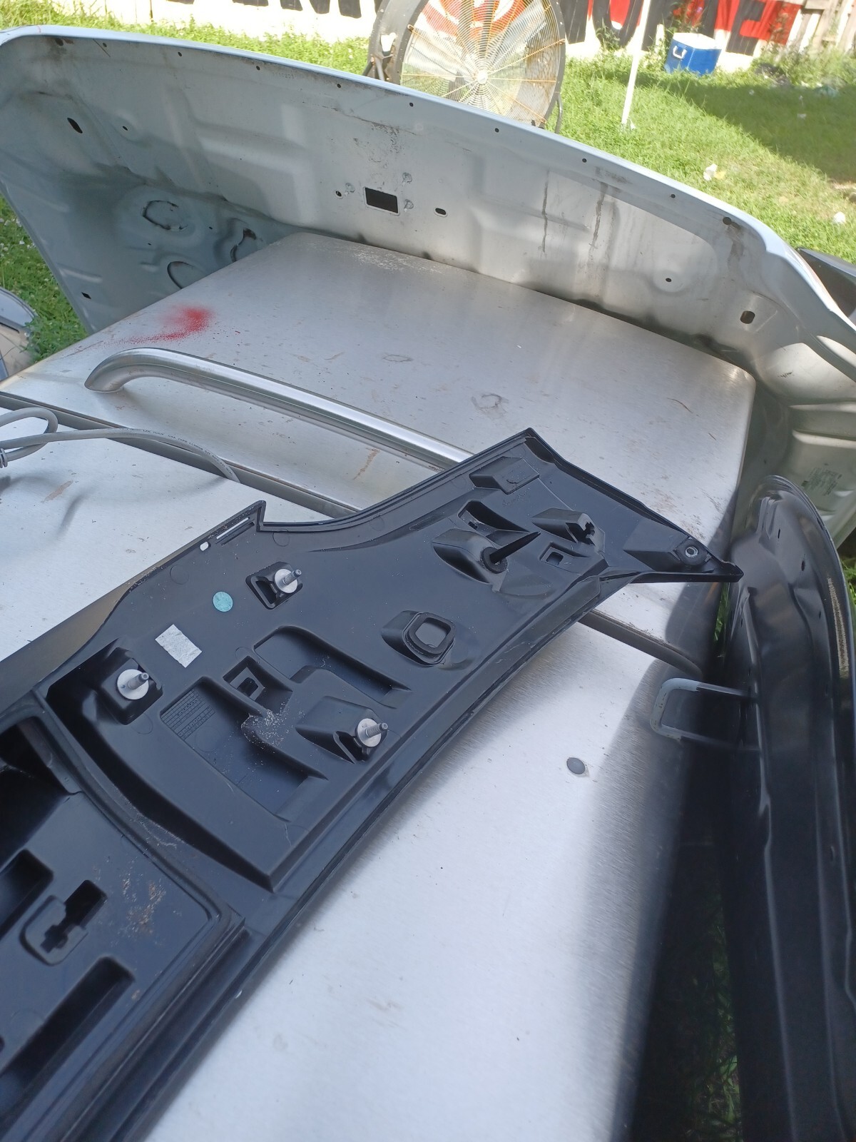 2016 2017 2018 Maserati Levante Rear Tailgate Trunk Spoiler Panel Oem 670042733