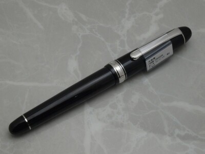 Platinum 3776 Century Fountain Pen - Black with Rhodium Trim - 14k Nib Sizes: Music Nib - Image 2