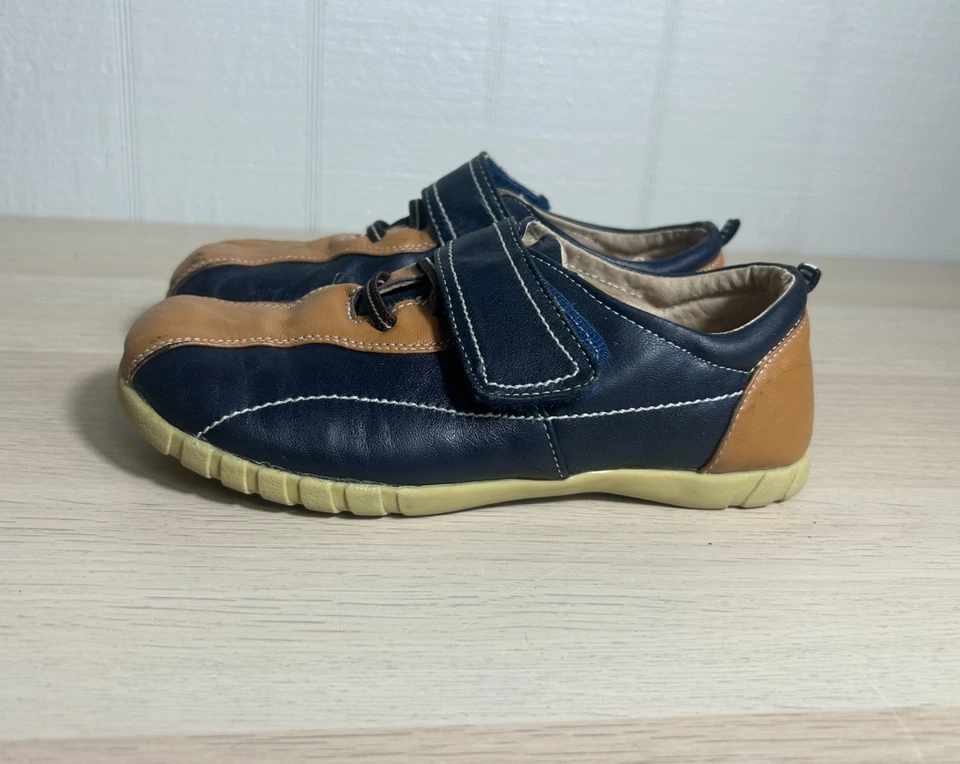 Zapatillas Livie & Luca Niños Talla 13 Cuero Estilo Bowling Azul y Tostado Foto 2 de 4
