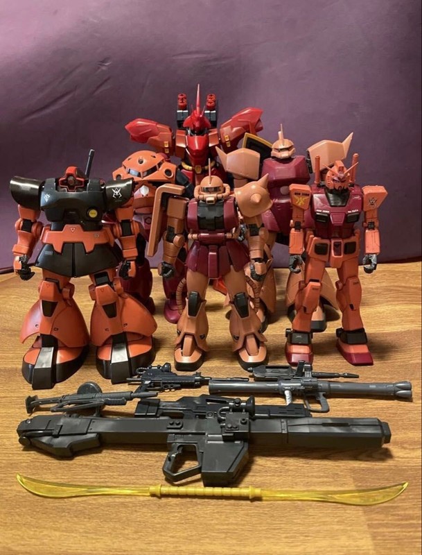 MG 1/100 Char Aznable Custom Mobile Suit Lot of 6 Gunpla Assembled Junk Set