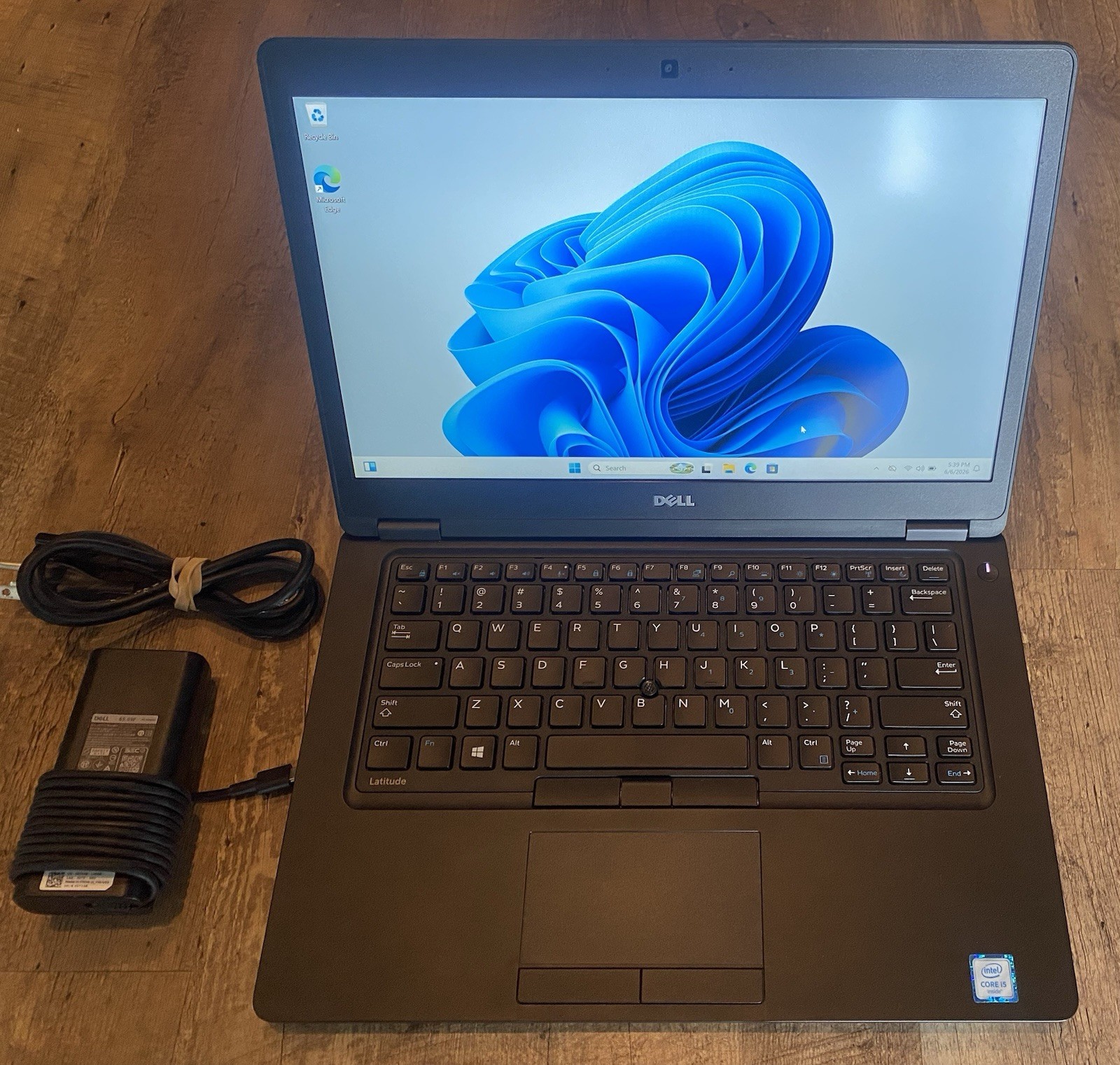 Dell Latitude 5480, 14-Inch Laptop, with Intel Core i5-6440HQ, 256 GB NVMe (Non-Volatile Memory Express), Windows 11 Pro