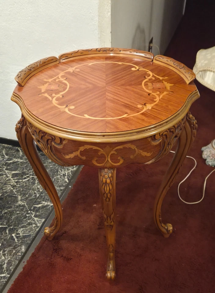 Antique Carved Walnut Side Lamp Table with Floral Inlay & Cabriole Legs - Image 3 of 4