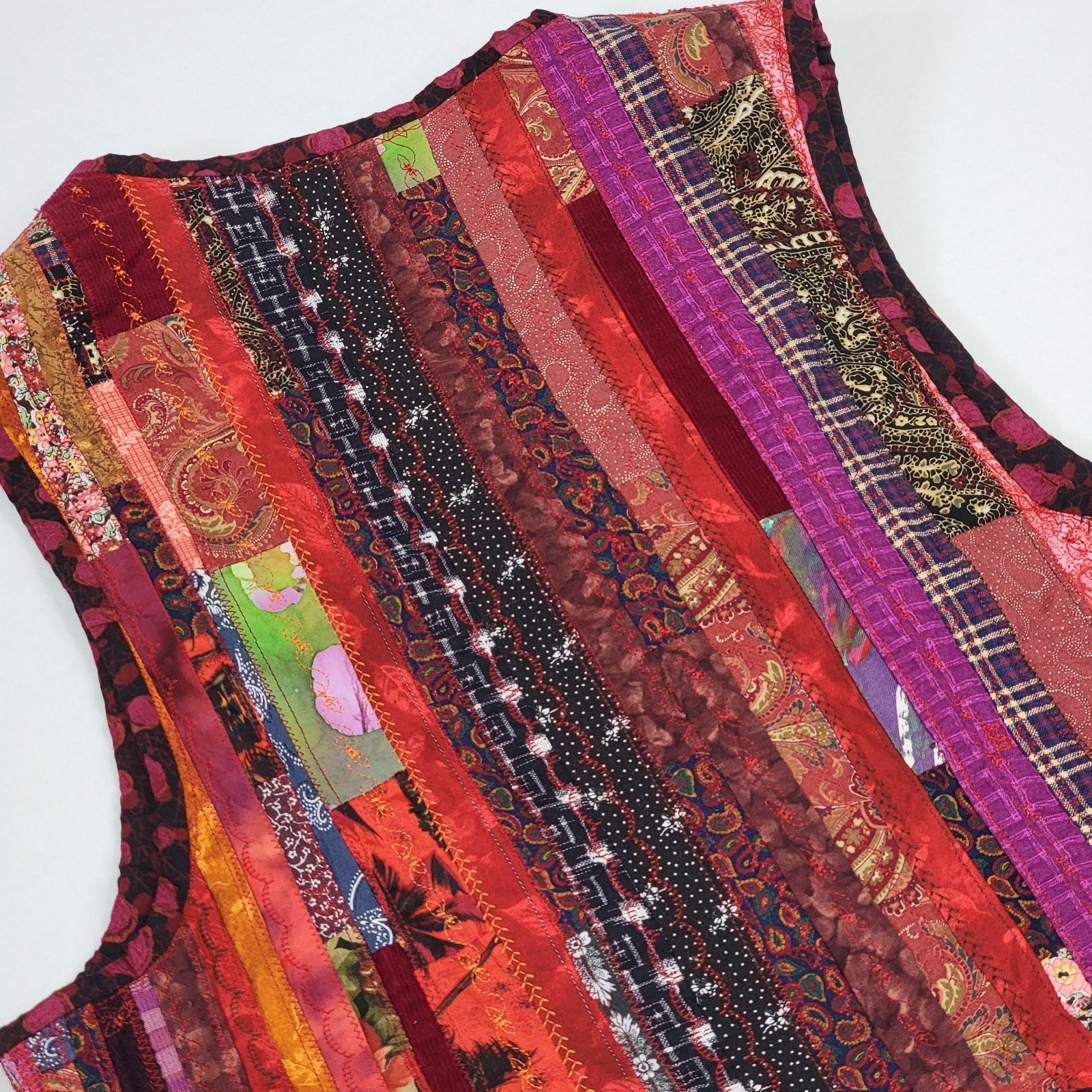 Handmade Quilted Patchwork Vest Chicken Print Fol… - image 6