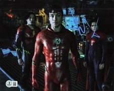 The Crimson Comet! Ultimate Guide to Collecting The Flash 12