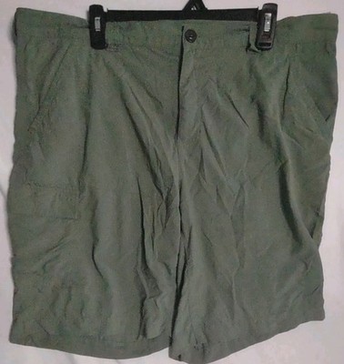 Columbia Shorts Men 40 Green Cargo Polyester Blend Stretch Omni-Shade 