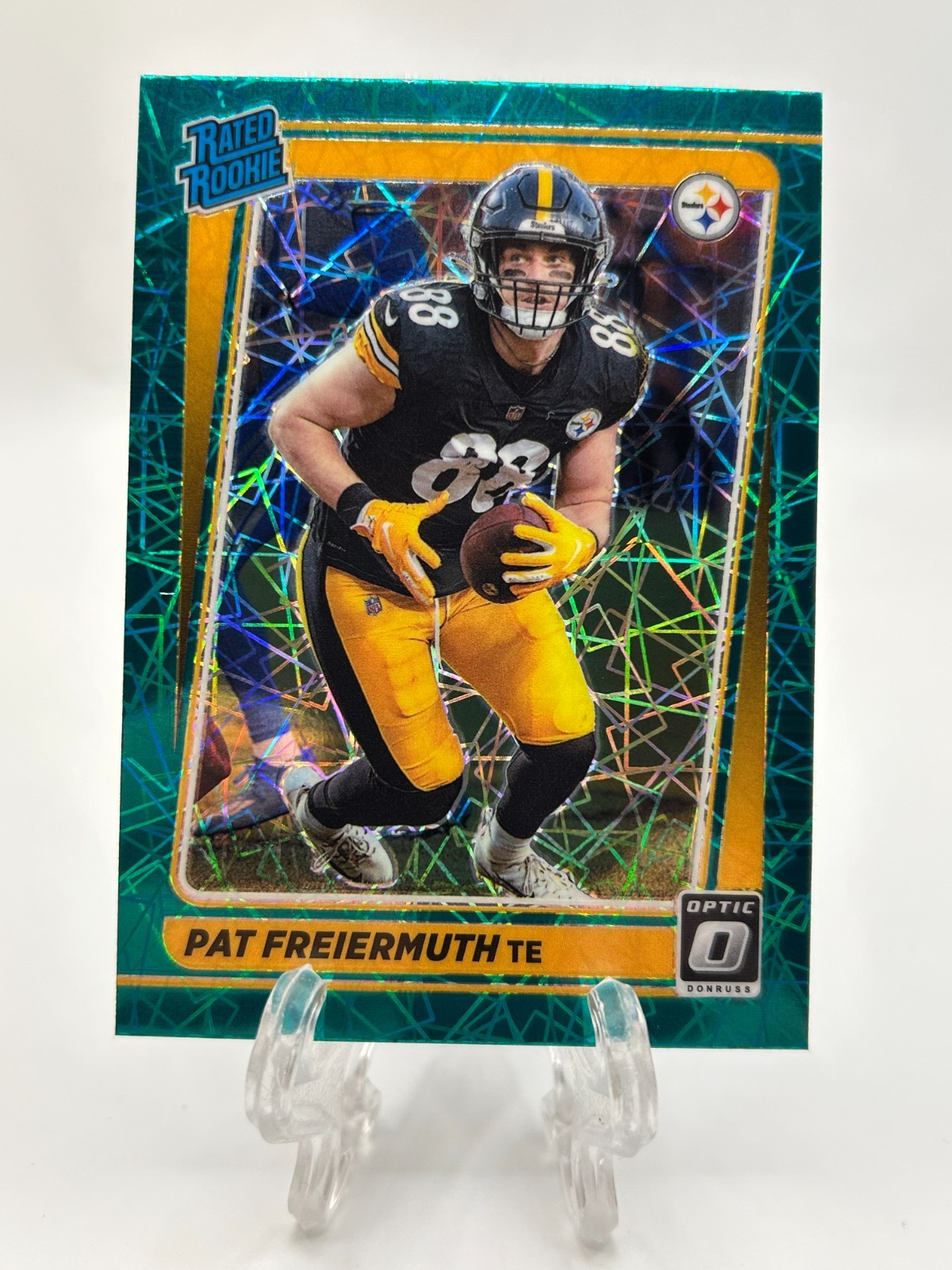 2021 Donruss Optic #232 Pat Freiermuth Green Velocity Prizm Rated Rookie