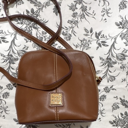 Dooney & Bourke Women’s Brown Small Crossbody Bag, Zip, Gold, Red Lined