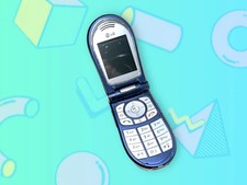 Vintage Y2K LG Camera Flip Cellphone. As is.
