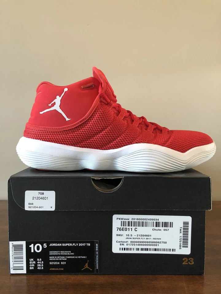 Air Jordan Super.Fly 2017 TB University красно-белый размер 10,5 идеальное состояние товара!!! - Изображение 2 из 4
