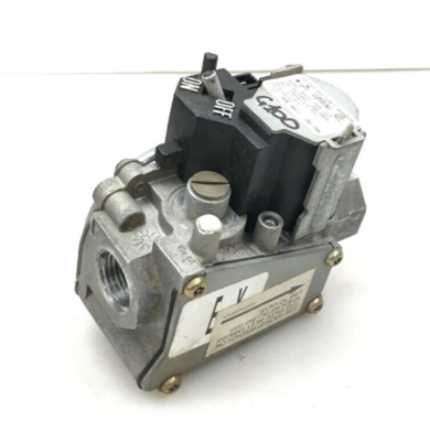 Gemini Gas Valve model 36G22 Type 213 D670785P01 36G22 213 used