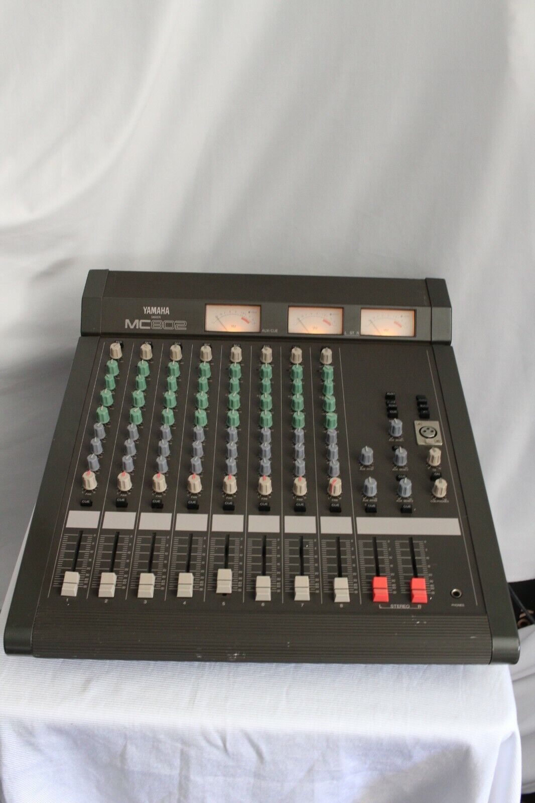 vintage Yamaha MC802 Analog Audio Mixer Console tested/works good, w/hard case. |