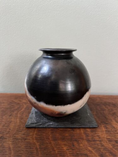 Rare Susan Broderick Pit Fired Ceramic Art Pottery Vase Pot 4” - Picture 7 of 15