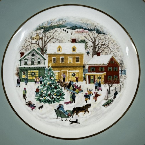 Plato de Navidad Avon 1980 vintage PAÍS NAVIDAD 8ª edición. Enoch Wedgewood Inglaterra - Imagen 2 de 8